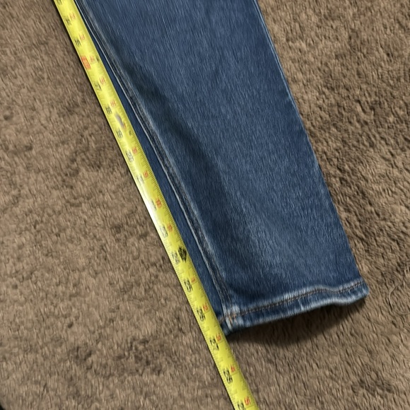 EUC American Eagle Mom Straight Jeans-Sz 4R-Med Wash-Distressed-58% Cotton - Picture 9 of 16